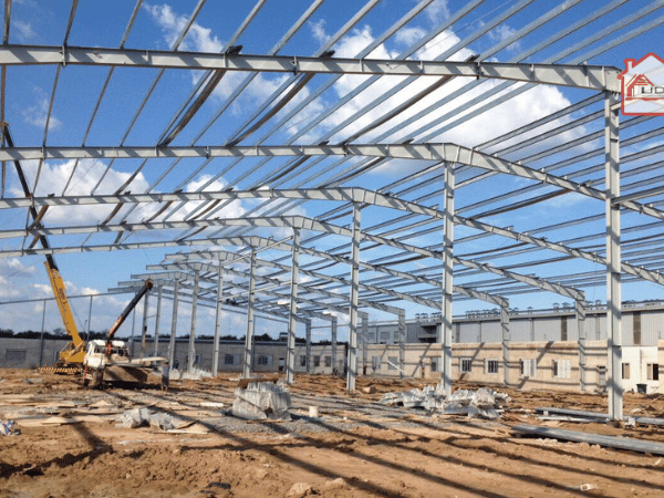 NHÀ XƯỞNG HÓC MÔN